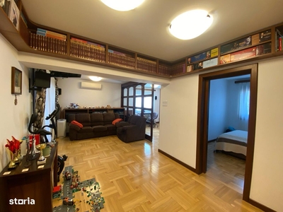 Apartament decomandat la casa, 94 mpu, strada Moldoveanu, pret de apar