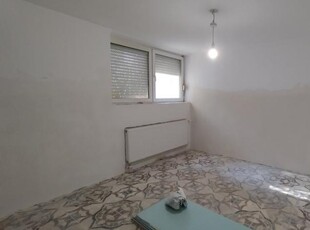 Apartament 2 camere, demisol - Zona Central