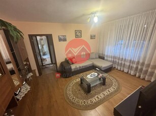 Apartament 2 camere, semidecomandat, langa Sala Polivalenta mobilat si utilat de vanzare