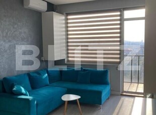 Apartament 3 camere, 53 mp, semidecomandat, cu parcare subterana, zona Centrala