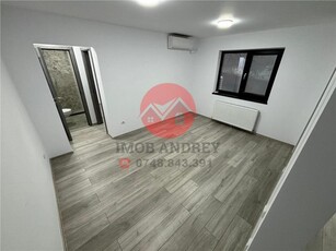 Apartament 3 camere renovat complet, etaj 2, cartier Vest, aproape de facilitati de vanzare