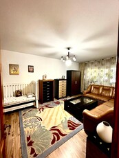 Apartament 3 camere,parter Piatra Neamt