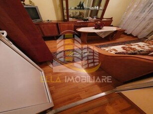 Apartament 4 camere zona Primaverii