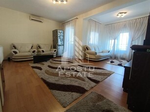 Apartament cu 3 camere, 2 bai parcare, Girocului Liviu Rebreanu