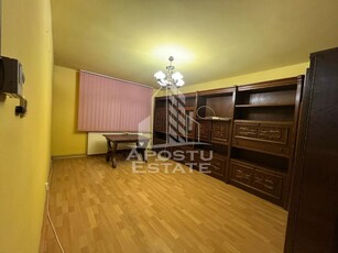 Apartament cu 3 camere, decomandat, situat in zona Girocului