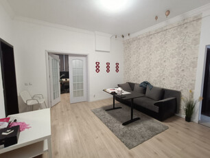 Apartament cu 4 camere