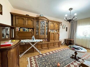 Apartament Cu 4 Camere, De Vanzare In Sinaia, Zona Platou Izvor !