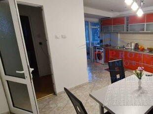 Apartament cu 4 camere