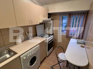 Apartament cu o camera, 28 mp, mobilat si utilat, zona Oasului