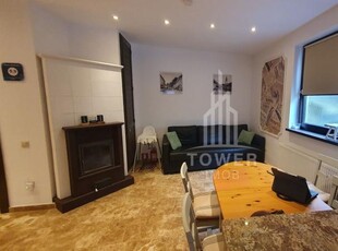 Apartament de vanzare in centrul istoric al orasului .