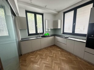 Apartament la casa de inchiriat 3 camere Sibiu Bd Victoriei