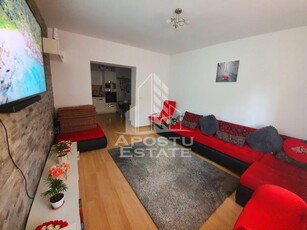 Apartament pe 4 camere, renovat complet la curte comuna in Balcescu