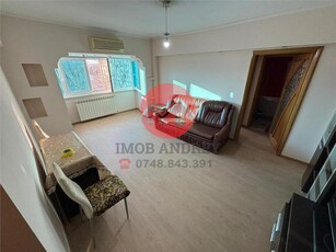 Apartament spatios de inchiriat, 3 camere, Str. Victoriei, central, langa Pelican de vanzare