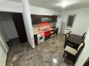 Apartament ultracentral, cu vedere catre Piata Civica, complet mobilat si utilat de inchiriat