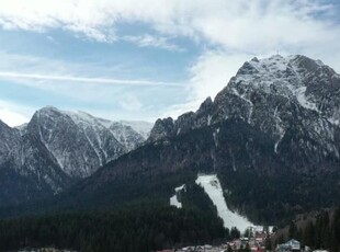 Busteni Kalinderu, teren cu vedere senzationala spre muntii Bucegi!