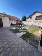 Casa 4 camere ZONA IOSIA 110 mp + 150 mp curte proprie, loc de parcare