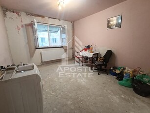 Garsoniera 21mpU, necesita renovari, etajul 1, situata in Blascovici