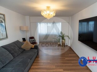 ID 2922 Apartament 2 camere de vanzare * Str Victoriei