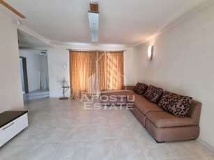 Jumatate de duplex in Braytim cu curte spatioasa