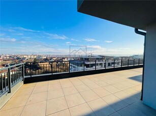 Penthouse de vanzare in Sibiu - boxa si terasa de 108 mp cu vedere panoramica de vanzare