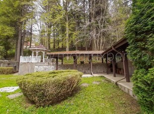 Vila de vanzare in Sinaia, cu teren de 1065 mp!!!