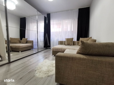 Apartament 3 camere de vanzare in Floresti