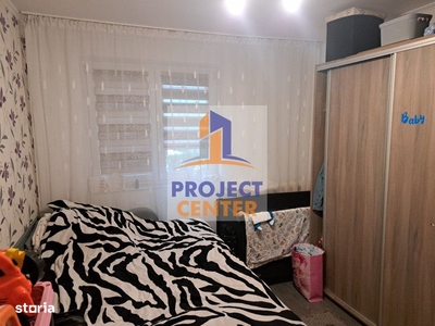 Apartament parter, doua camere, decomandat, Razboieni