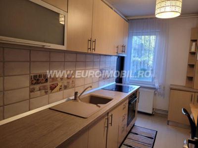 De inchiriat apartament 4 camere in Targu Mures, cartier Cornisa - 7 Noiembrie