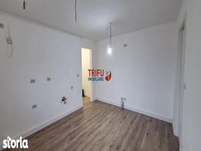 Apartament 3 camere de vanzare renovat