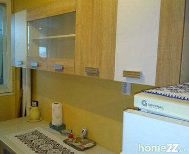 Apartament 2 camere semidecomandat etaj 5/10 bul.Basarabia