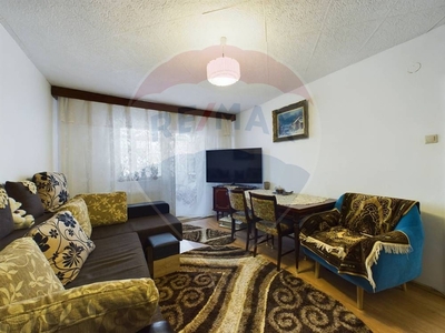 Apartament 3 camere vanzare in bloc de apartamente Brasov, Codlea, Central