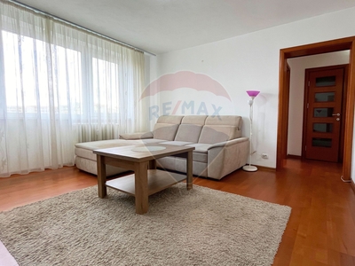 Apartament 3 camere vanzare in bloc de apartamente Bucuresti, Stefan cel Mare