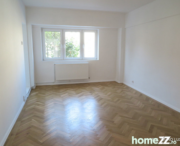 Apartament 4 camere amenajat - Zona Centrala