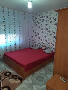 Apartamente de închiriat