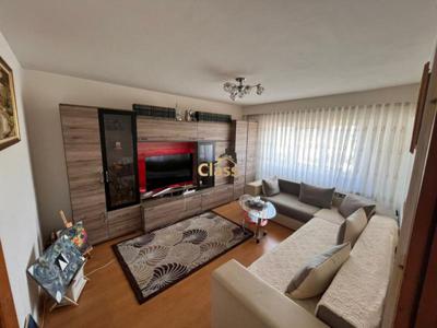 Apartament 3 camere| decomandat | 70mpu | mobilat| zona Pod Marasti