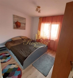 Apartament 2 camere cu centrala proprie- Zona Girocului