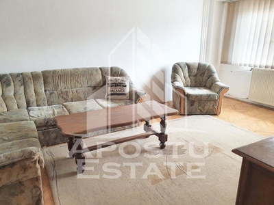 Apartament 2 camere, decomandat, zona Lipovei