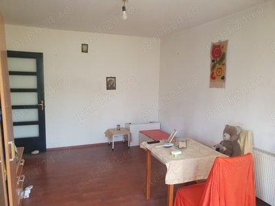 Apartament 2 camere Drumul Taberei Brasov stradal bloc reabilitat tip P'eta