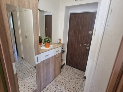 Apartament 2 camere Drumul Taberei Favorit, semistradal