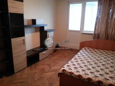 Apartament 2 Camere Podul Ros - 450 euro