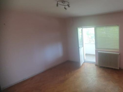 Apartament 3 camere decomandate Micro 17 etaj 2