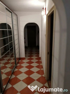 Apartament 3 camere Militari Valea Lunga