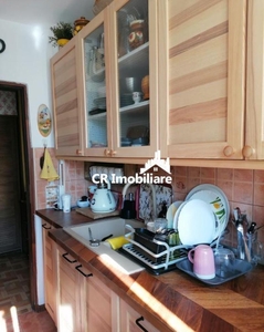 Apartament 3 camere, Obor