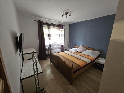 Apartament 3 camere Palas decomandat