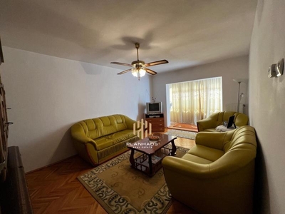 Apartament 3 camere ,Traian zona Scoala 3 Dimitrie Cantemir 3 ,etaj intermediar