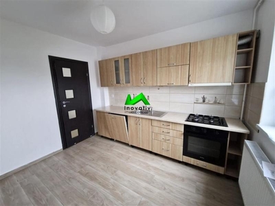 Apartament 3 camere,gradina,parcare,C.Cisnadiei