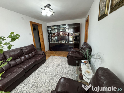 Apartament 4 camere în zona Marghiloman