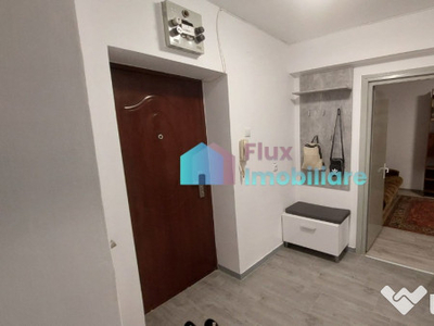 Apartament cu 2 camere zonă ultracentrală-Colegiul Ștefan cel Mare