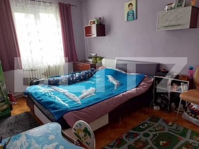 Apartament cu 3 camere, 65 mp, decomandat, zona Casa Piratilor