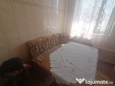 Apartament cu 3 camere in Murfatlar langa restaurantul La Povesti.